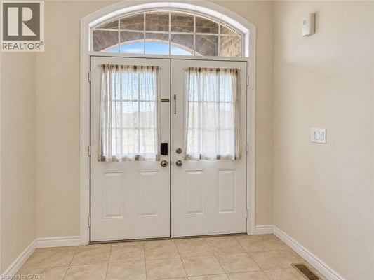 81 Bellagio Avenue, Hamilton, ON 4
