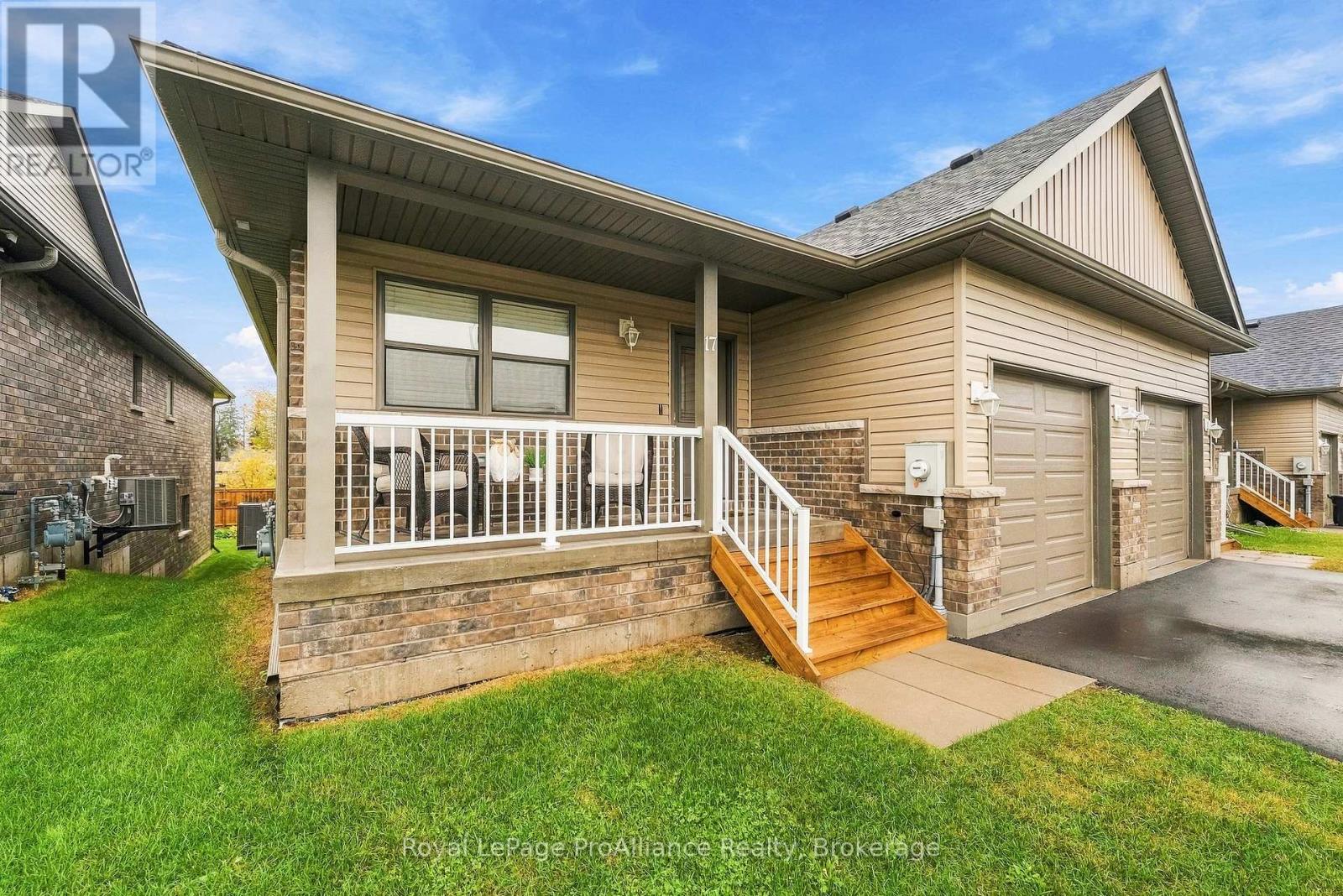17 CLAYTON JOHN AVENUE