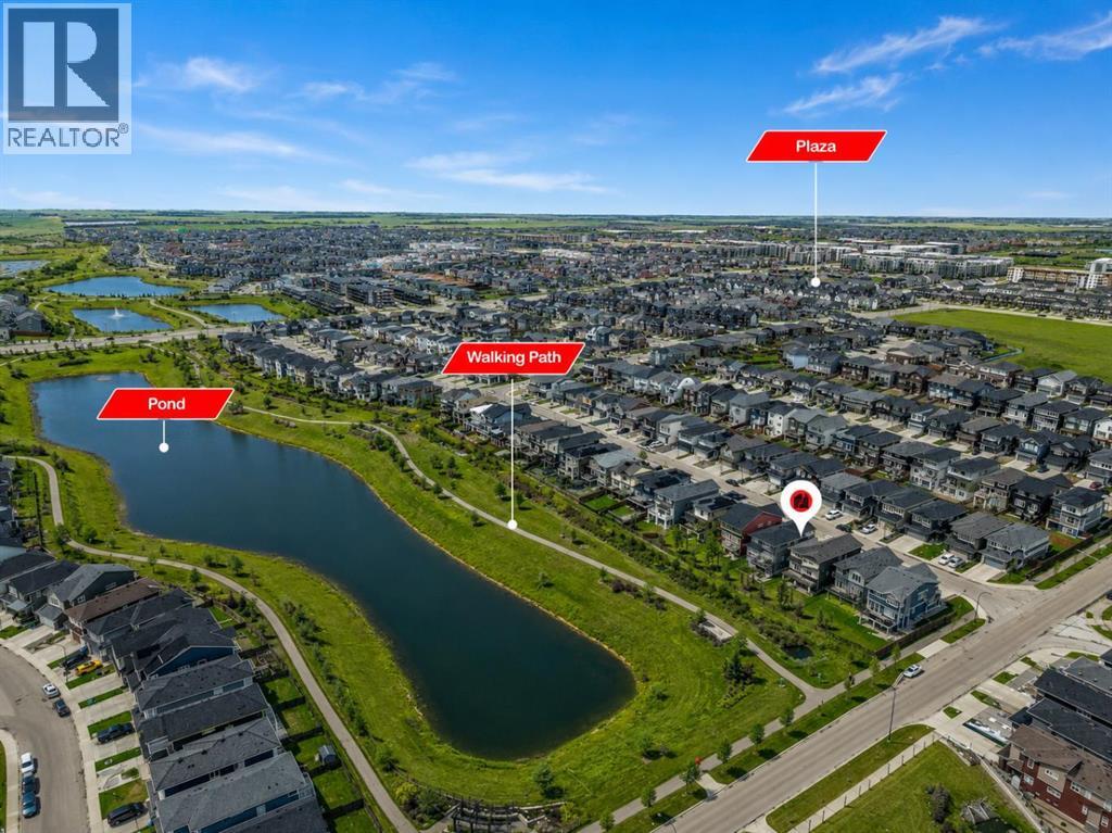 81 Carringvue Manor NW