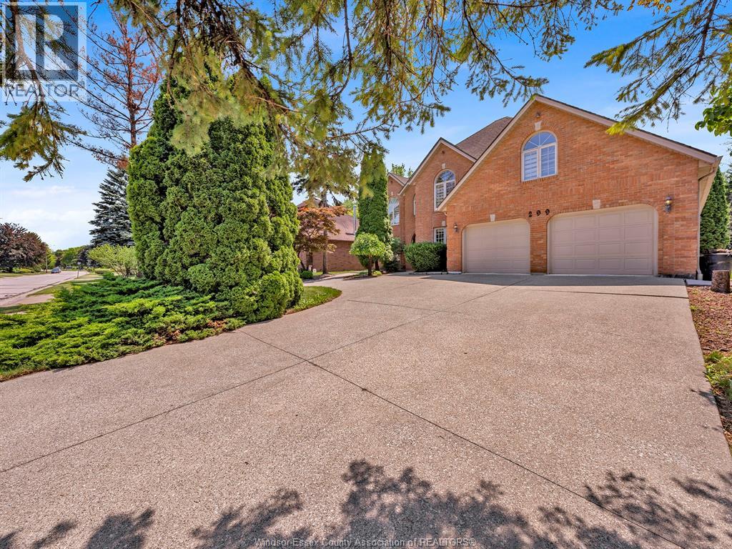 299 RUSSEL WOODS DRIVE