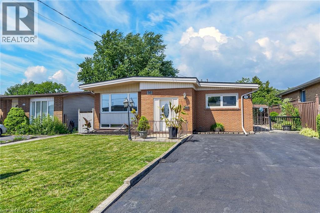 96 FIELDING Crescent