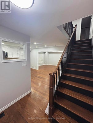 28 Homeland Crt, Brampton (Central Park), ON 2