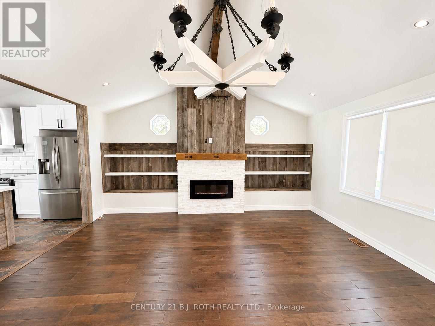 288 RIVER ROAD E