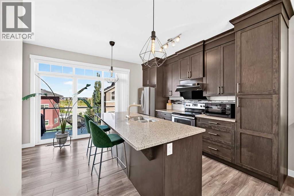 601 Evanston Manor NW