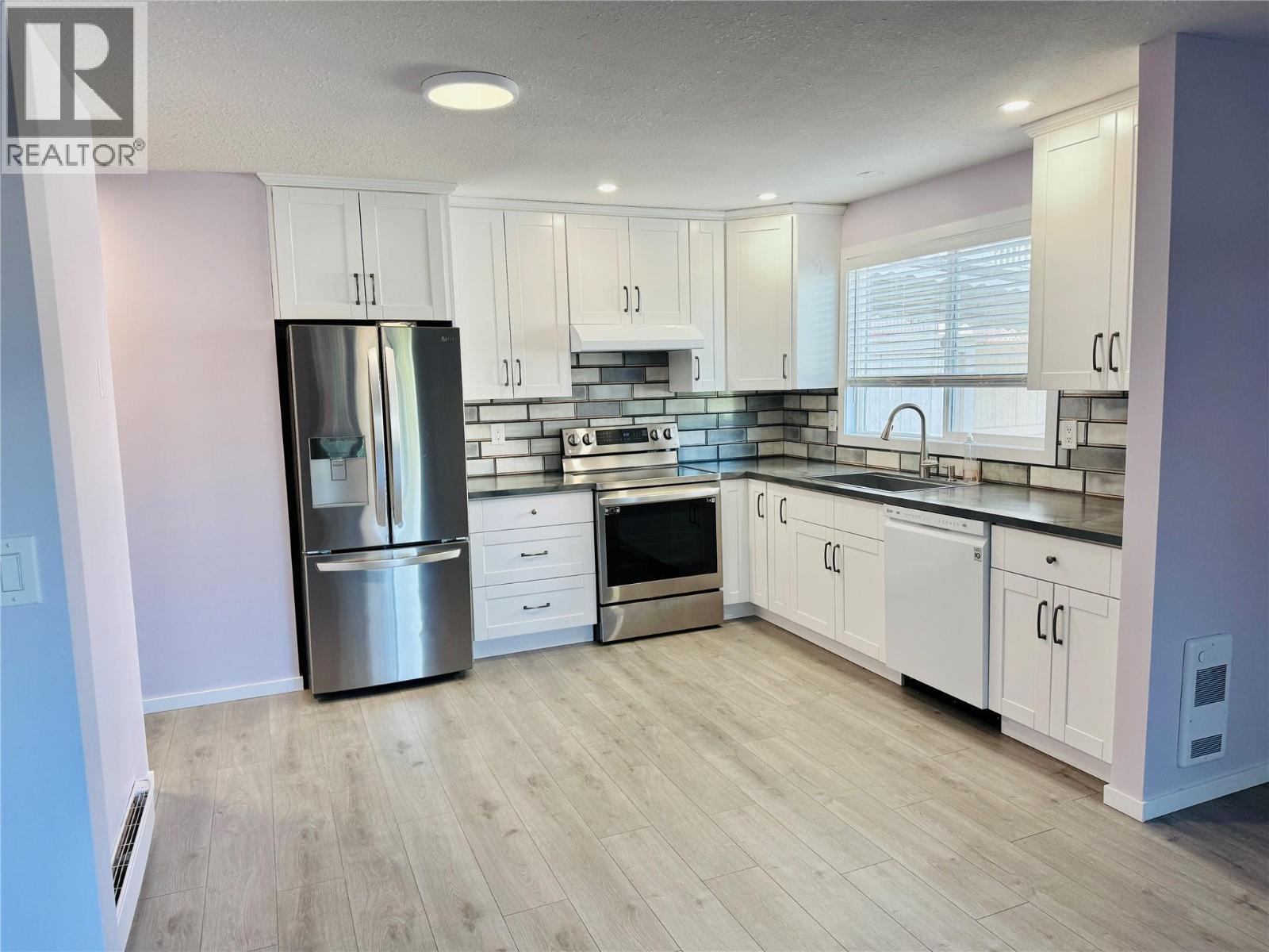 625 Rowcliffe Avenue Unit# 101