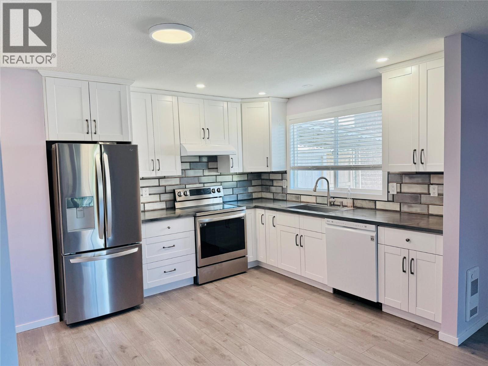 625 Rowcliffe Avenue Unit# 101