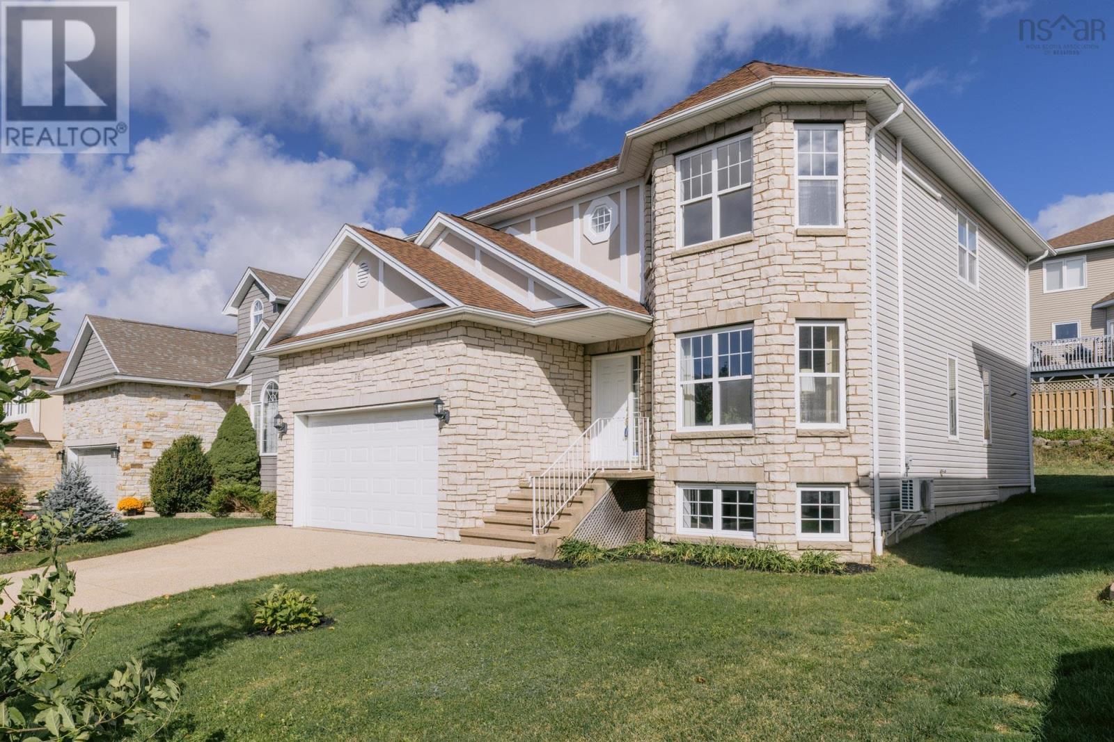 76 Ridgepark Lane