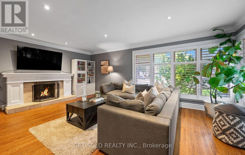 136 PRINCE GEORGE DRIVE, TORONTO (PRINCESS-ROSETHORN), ON M9B 2Y2 - Image 3040515207.jpeg?d=l