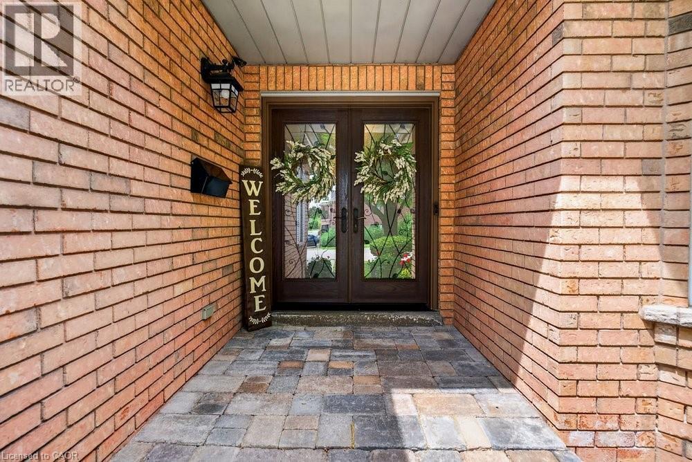3334 TRELAWNY Circle