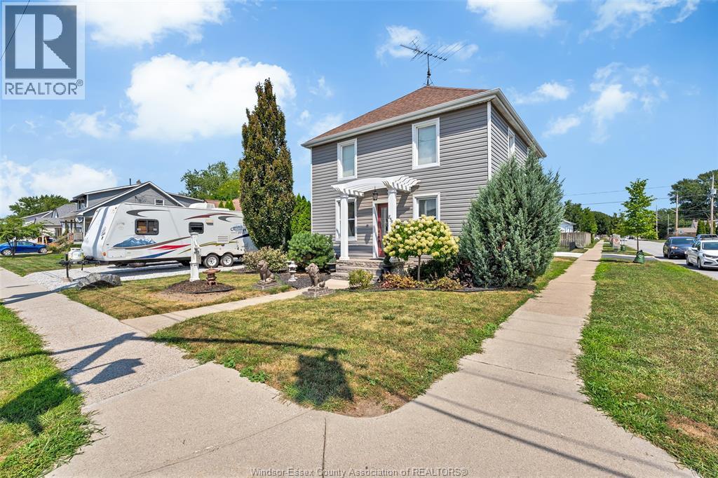 858 LESPERANCE