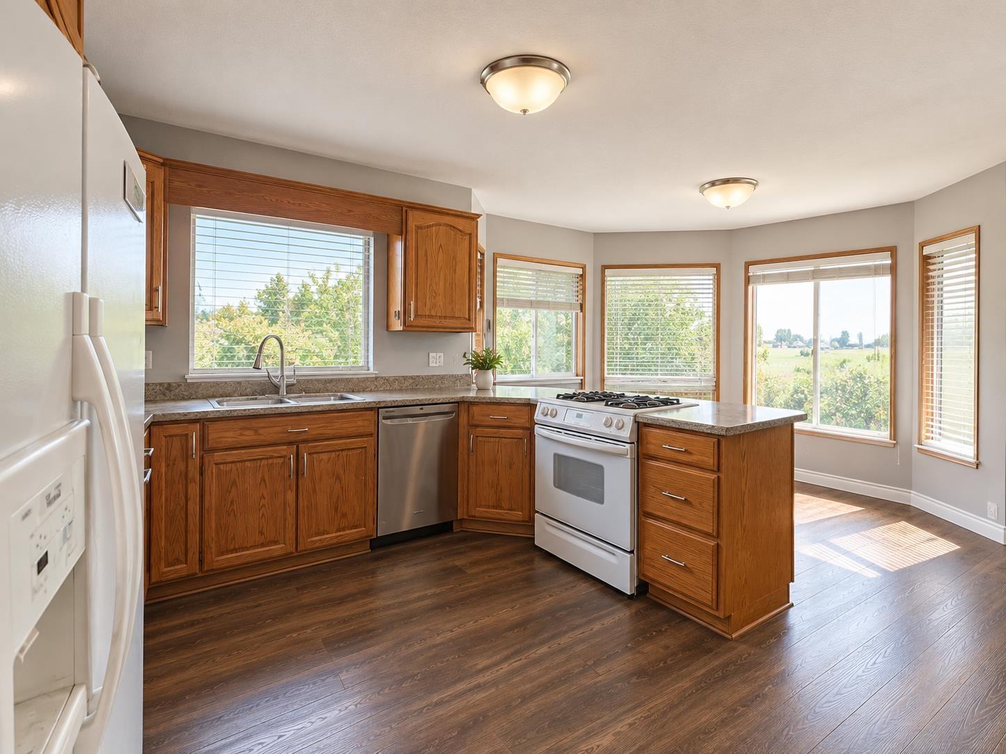8309 THOMPSON ROAD