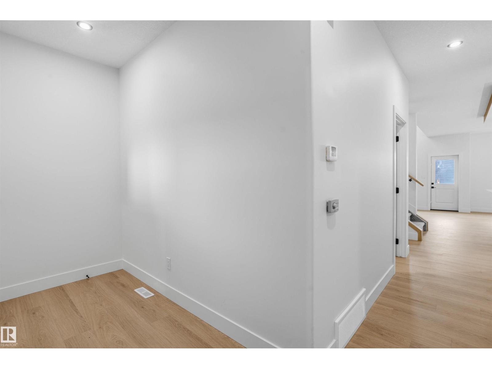 2411 209 ST NW