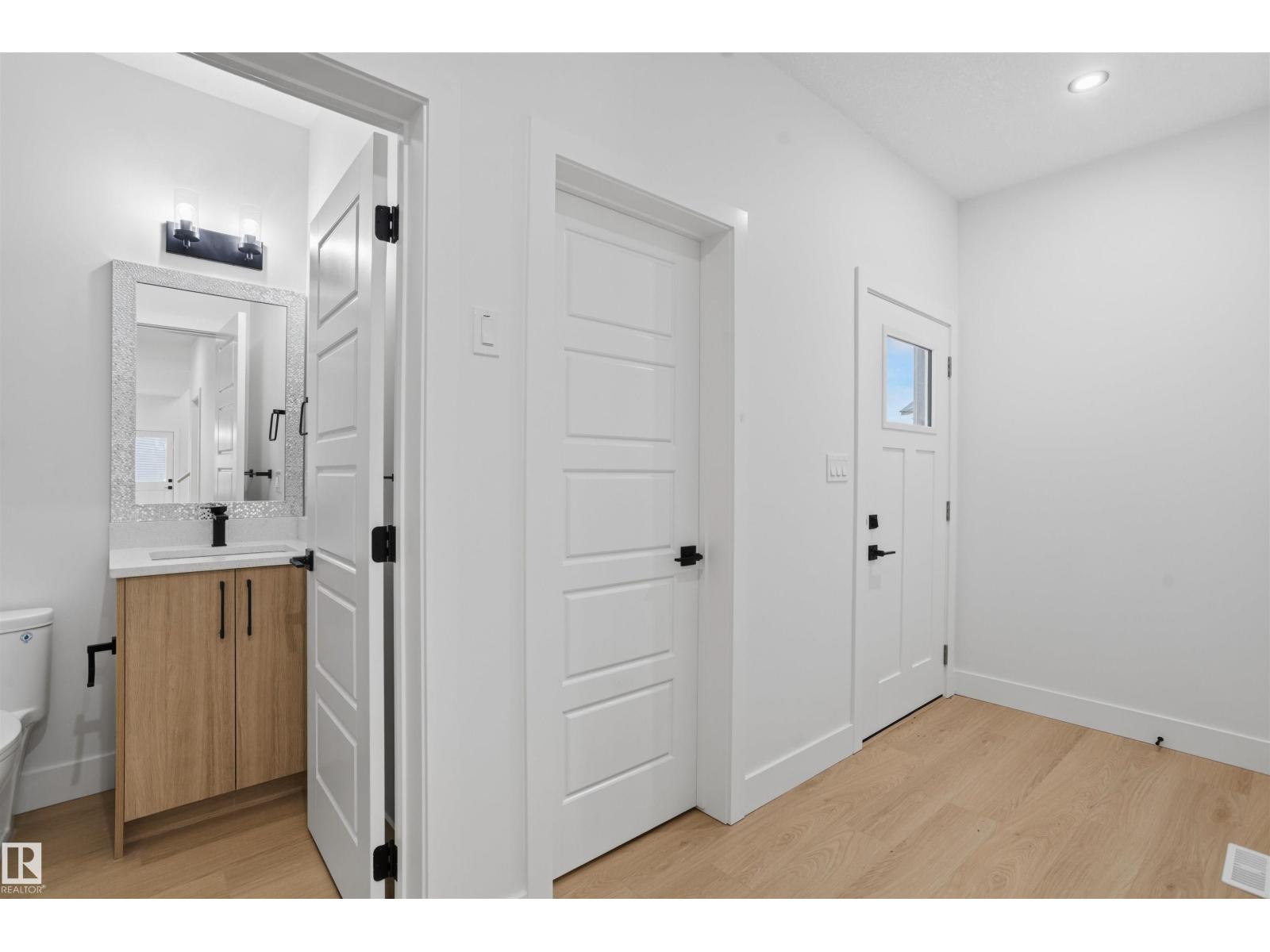 2411 209 ST NW