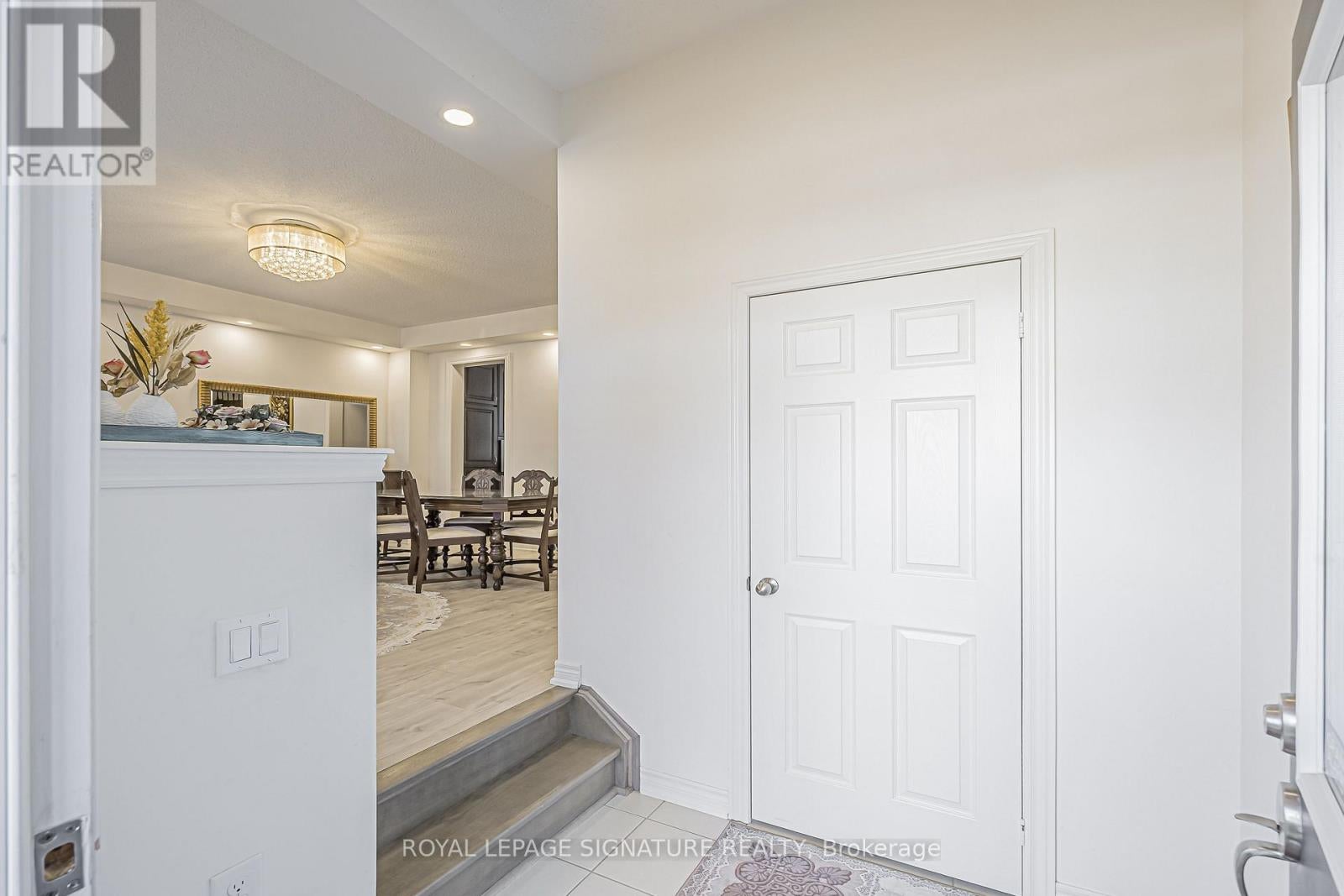 27 BEECHBOROUGH CRESCENT