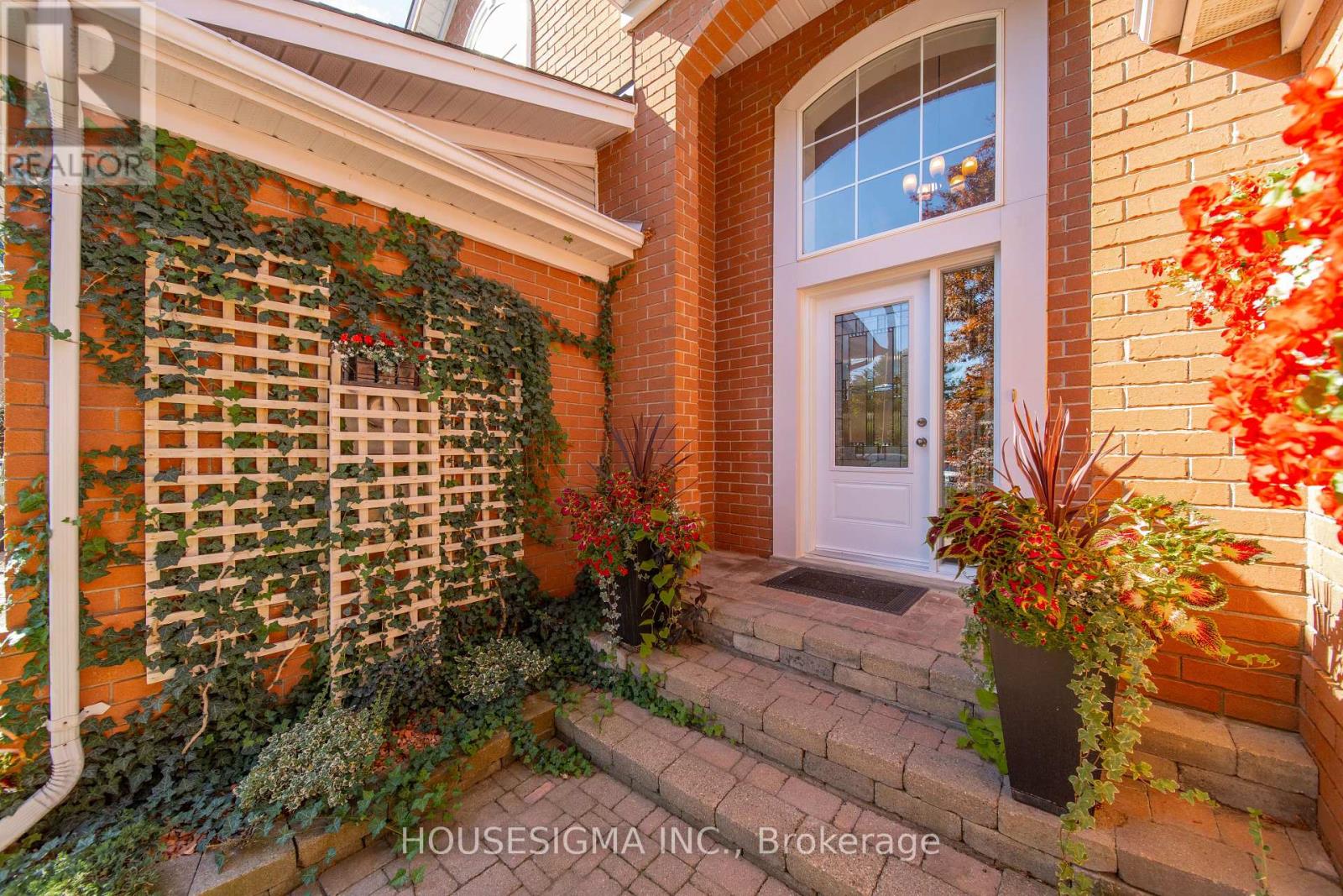 437 BEAVER CREEK ROAD