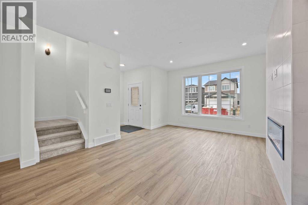 41 Hotchkiss Gardens SE