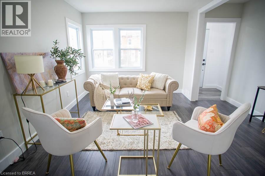 20 PARK Avenue E