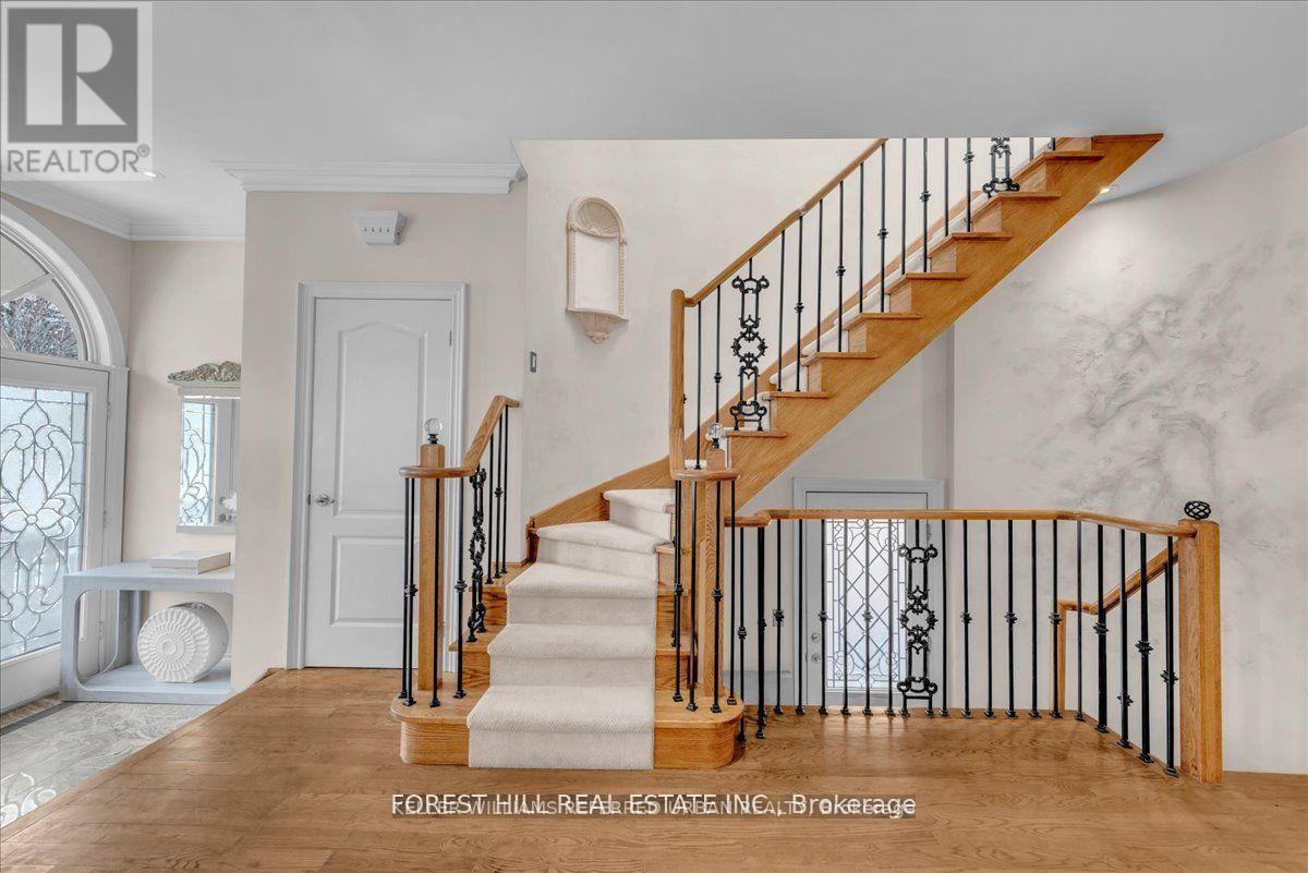 313 BROADWAY AVENUE