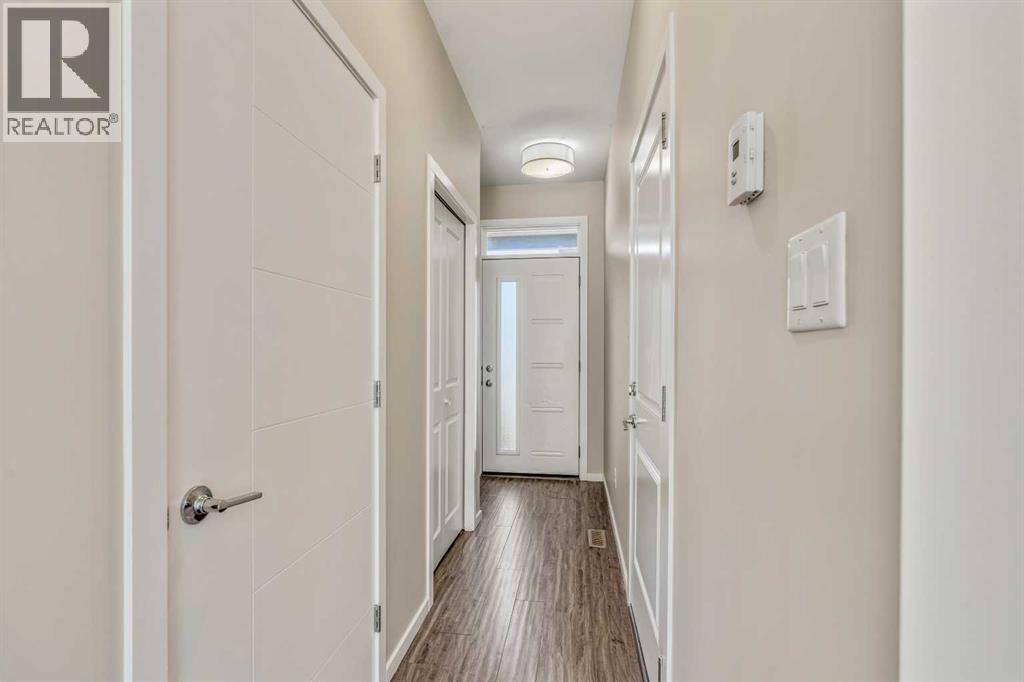 3, 462 Highlands Boulevard W