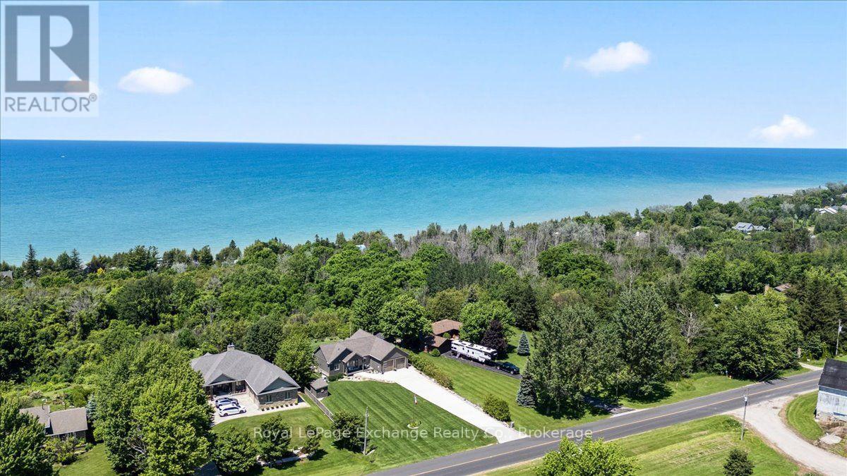 810 LAKE RANGE DRIVE