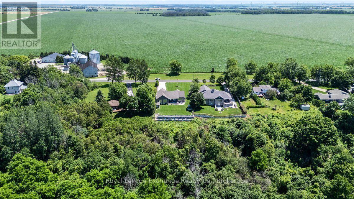 810 LAKE RANGE DRIVE