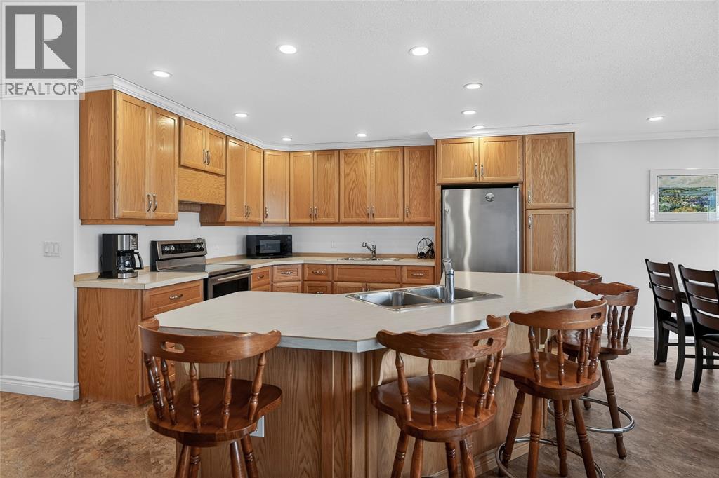 4084 Bluepoint DRIVE