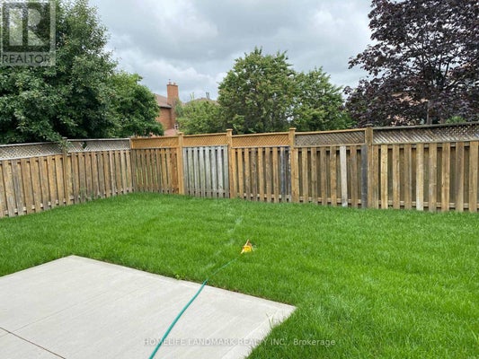 213 Barondale Dr, Mississauga (Hurontario), ON 3