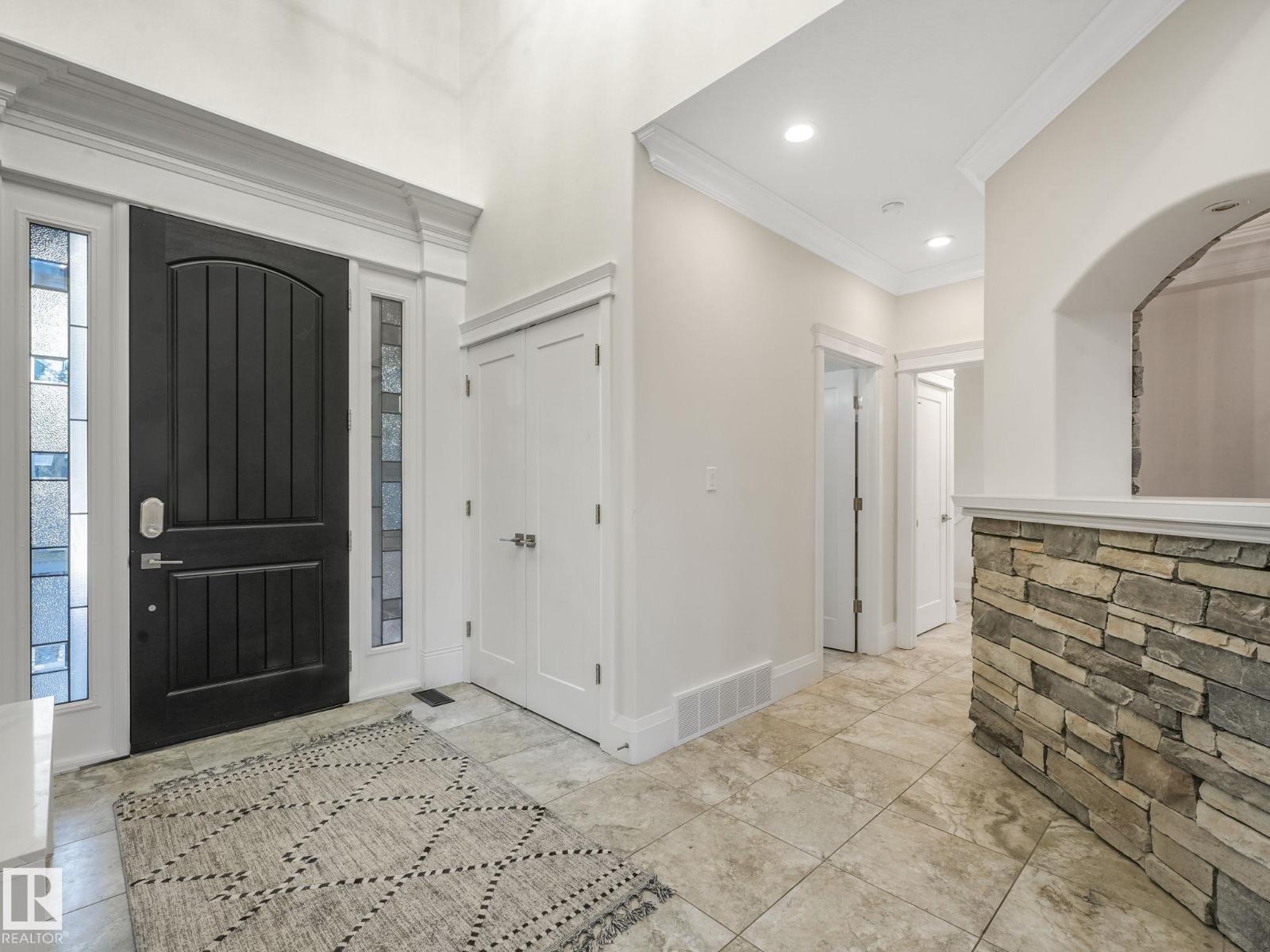 10821 128 ST NW