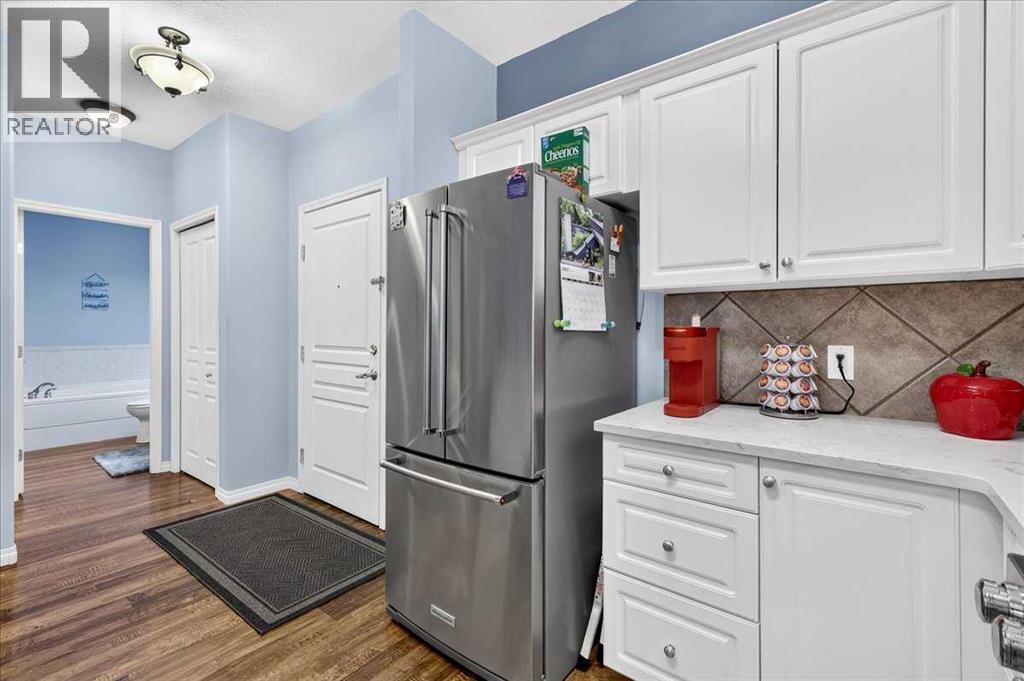 1109, 1109 Lake Fraser Green SE
