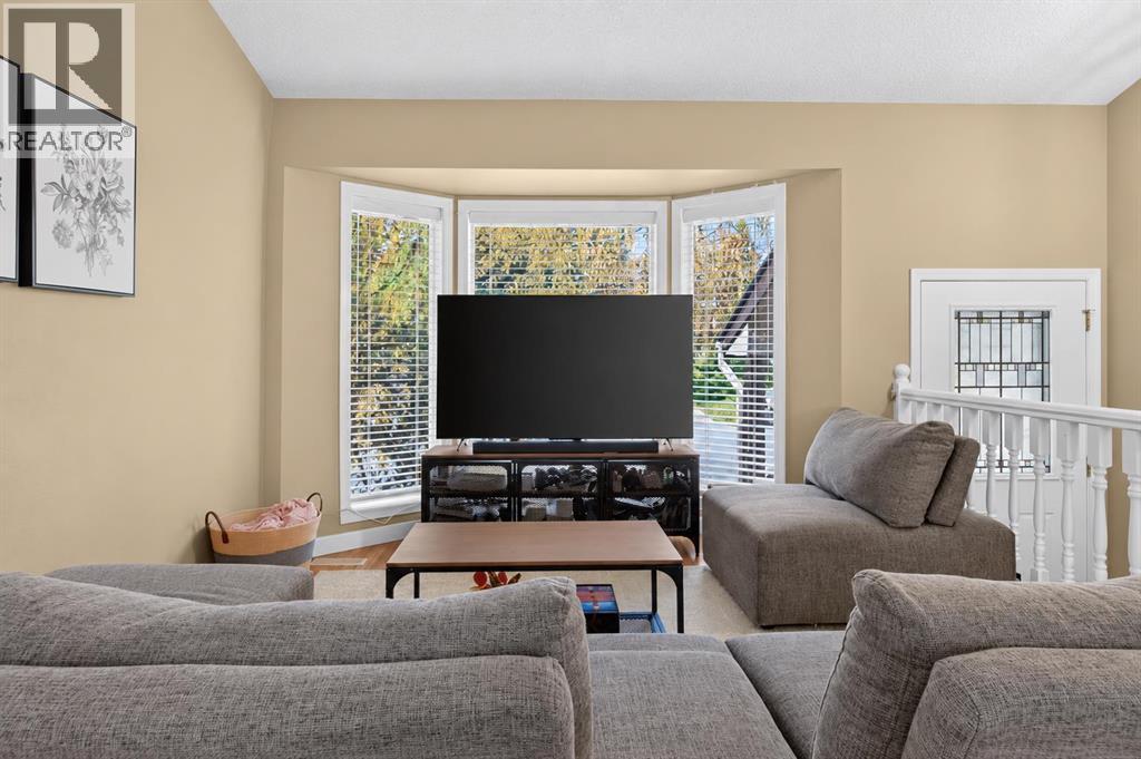 52 Cedargrove Way SW