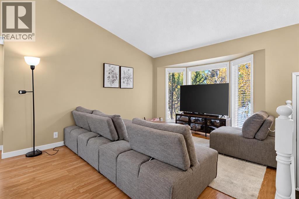 52 Cedargrove Way SW