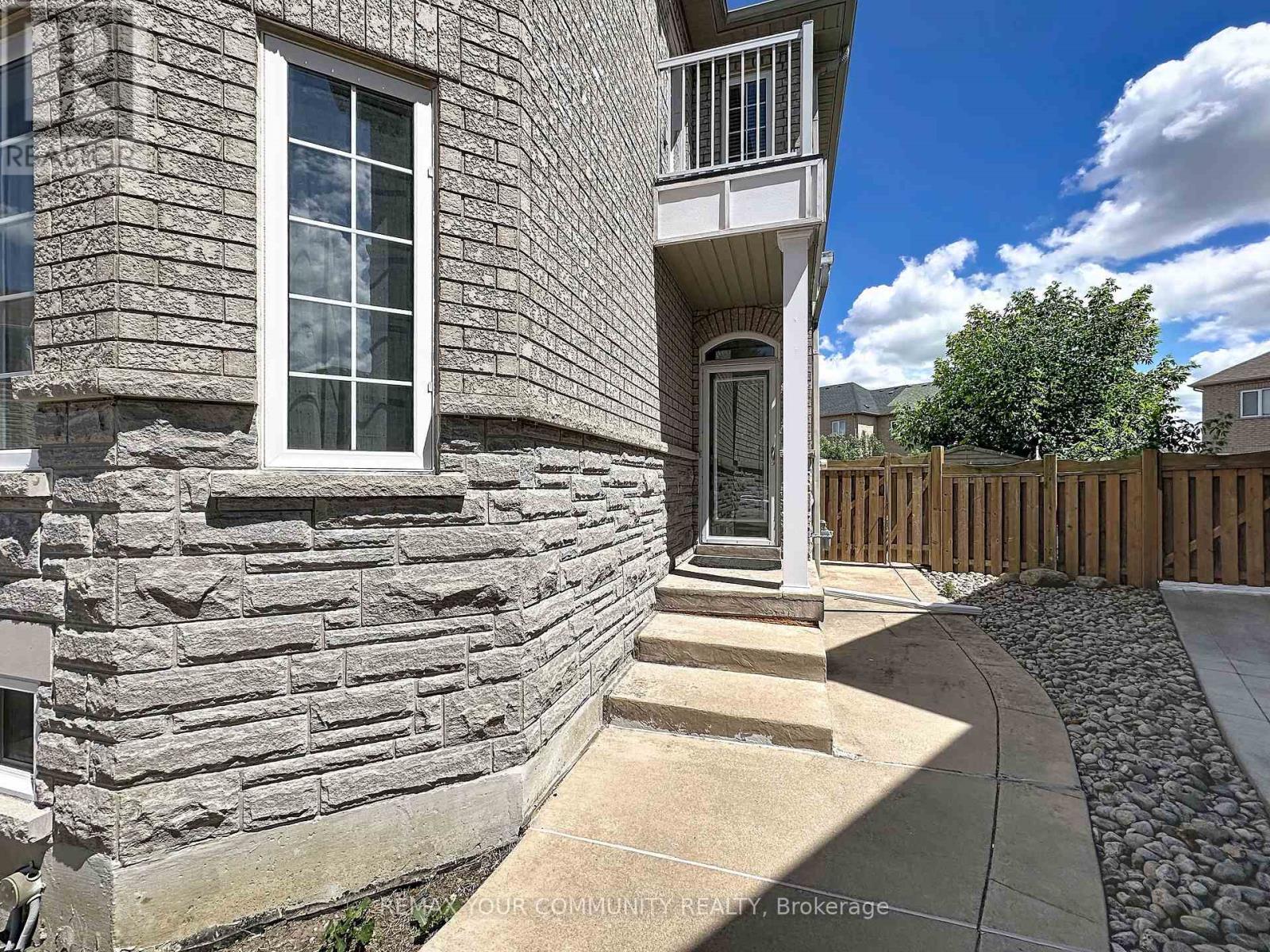 15 BELLEFONTAINE COURT