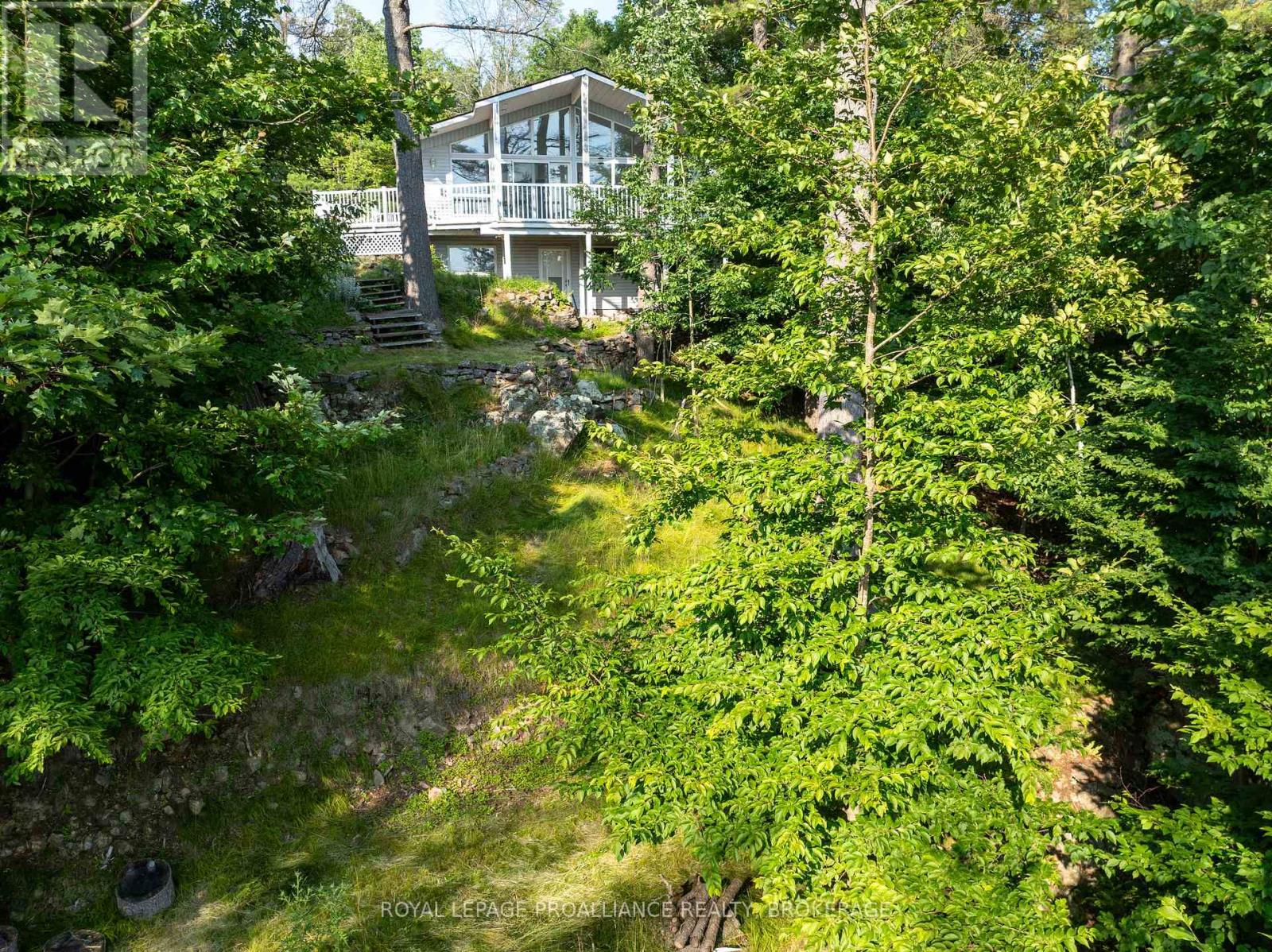 39 RUGGED LANE