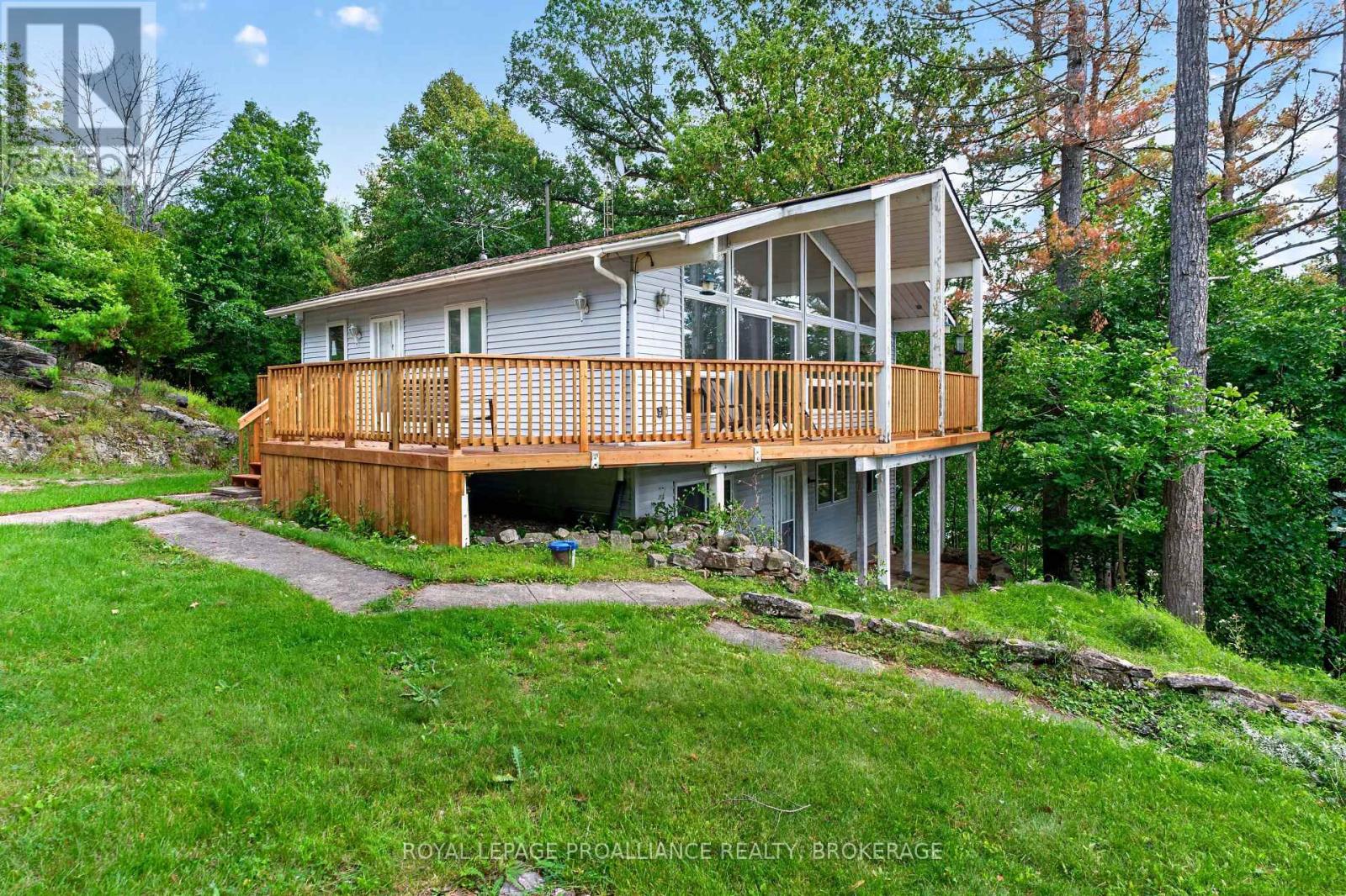 39 RUGGED LANE
