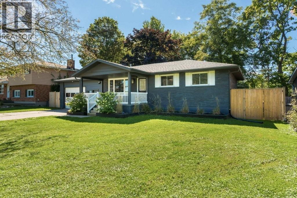 3549 Egremont ROAD