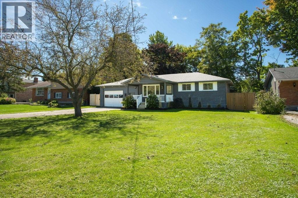 3549 Egremont ROAD