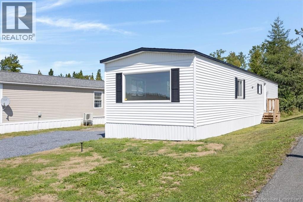 41 Susan Drive - Photo 3