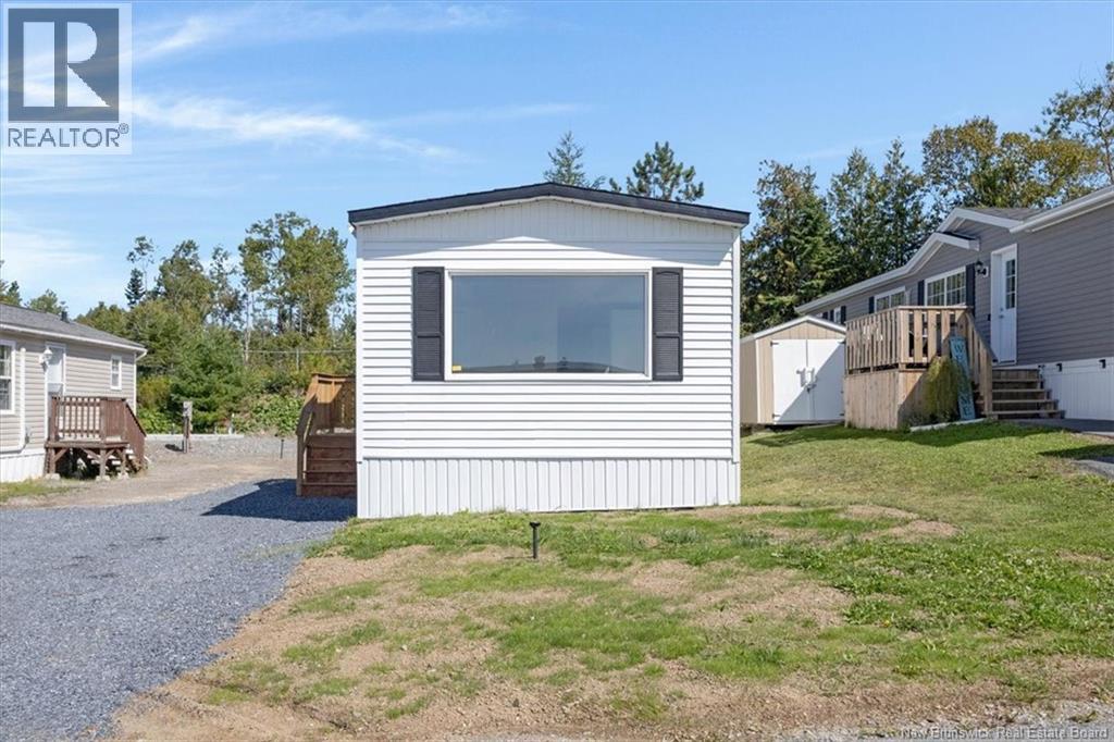 41 Susan Drive - Photo 2
