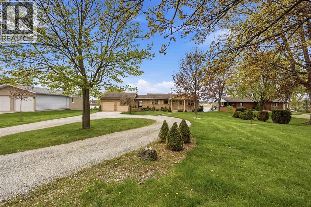 607 St.Clair PARKWAY - Photo 4