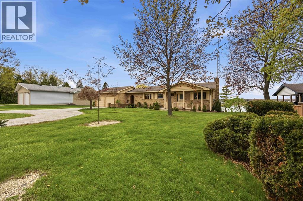 607 St.Clair PARKWAY - Photo 2