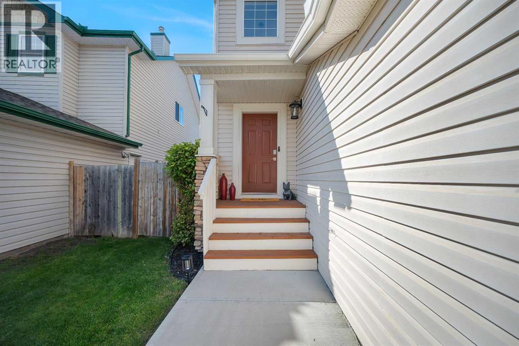 41 Cimarron Meadows Close