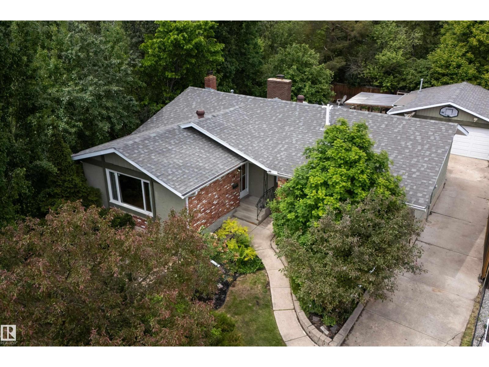 140 GREENGROVE AV