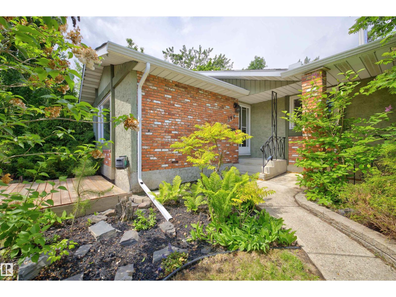 140 GREENGROVE AV