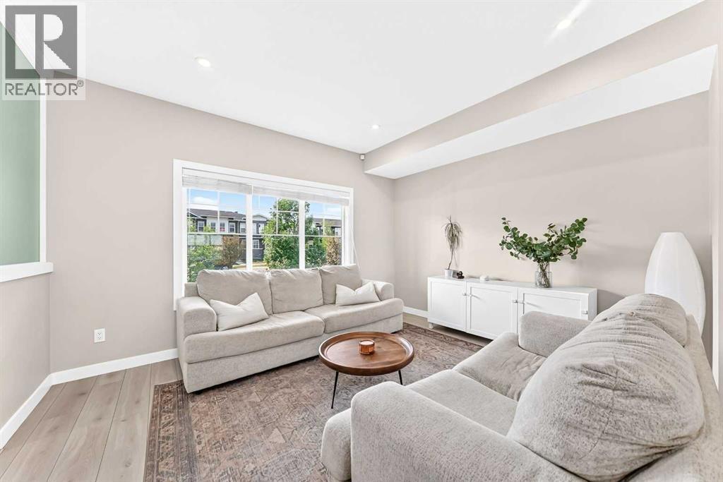 449 West Lakeview Drive
