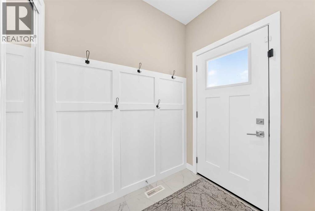 449 West Lakeview Drive
