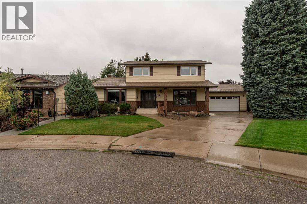 310 Kings Bay S