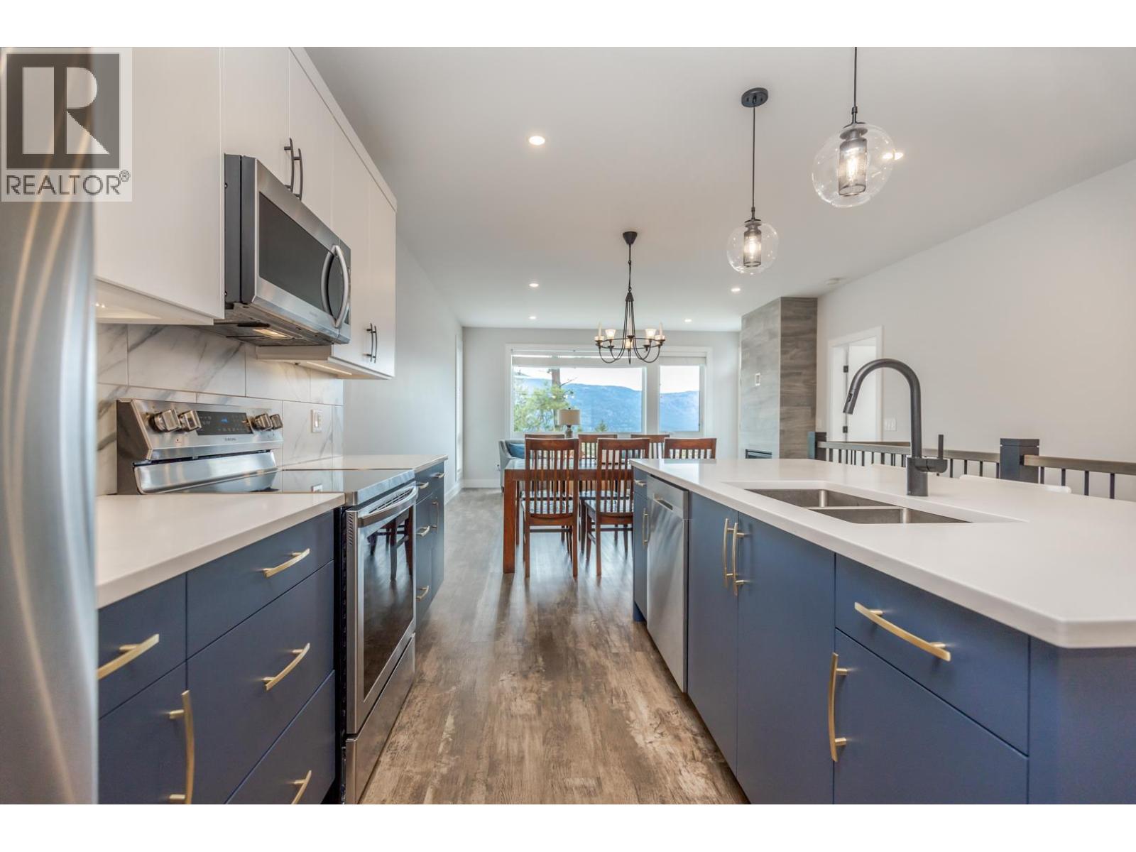 1820 Blue Bunch Court