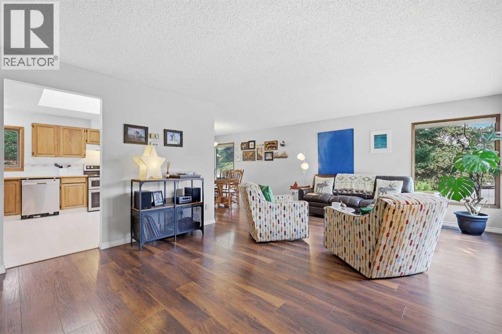 5 Glenwood Crescent
