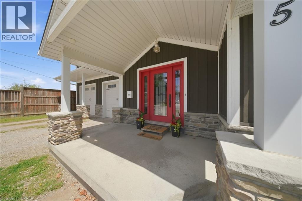 5 ECHO VILLA Avenue