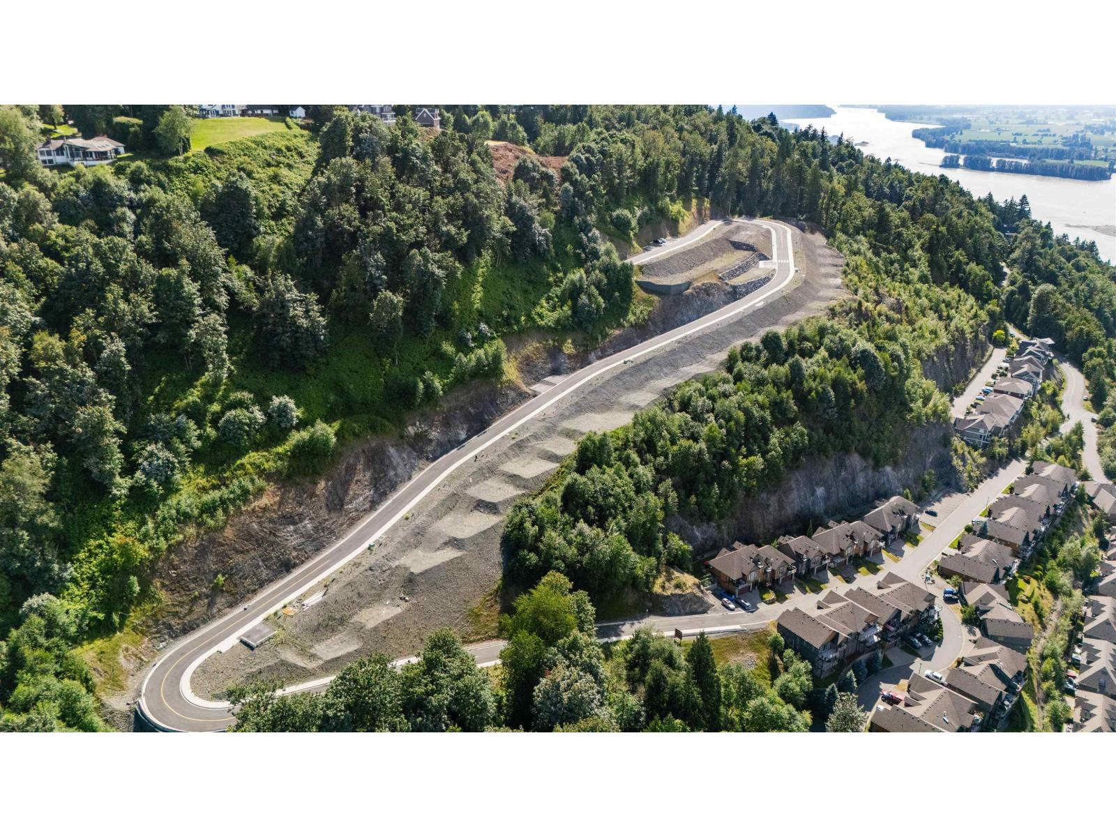 2 43450 ALAMEDA DRIVE, Chilliwack Mountain